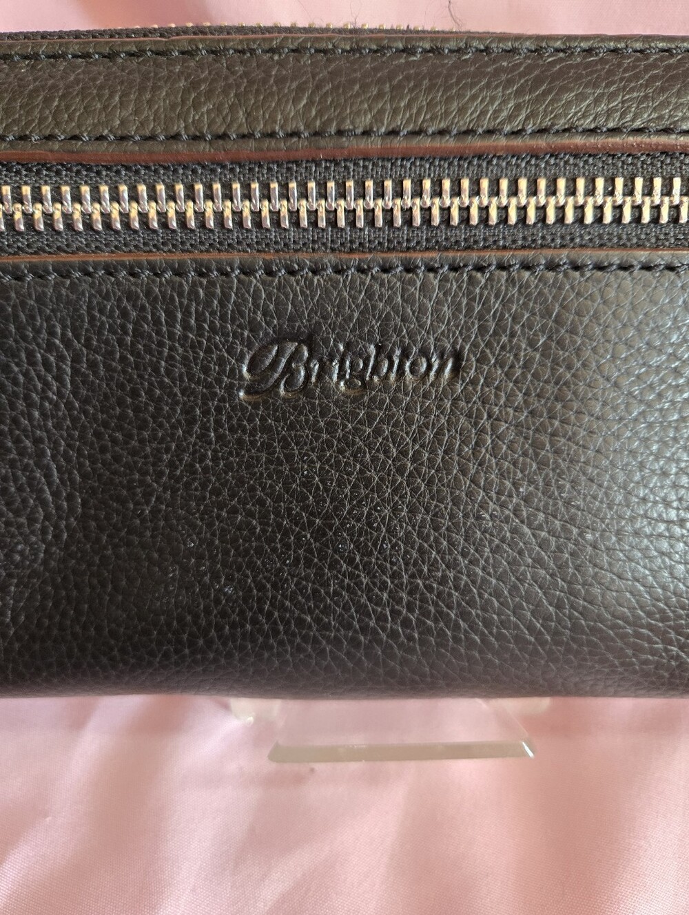 Brighton Ferrara Black Leather Zip Wallet EUC - Picture 4 of 9